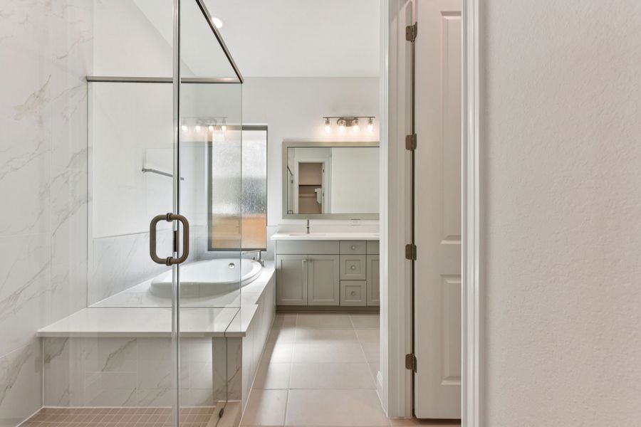 Furnished interior view inside a new home in 6 Creeks, Kyle (Image 6).