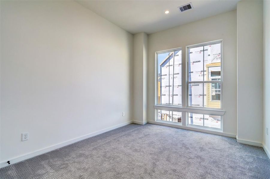 Image 26 of a home in .