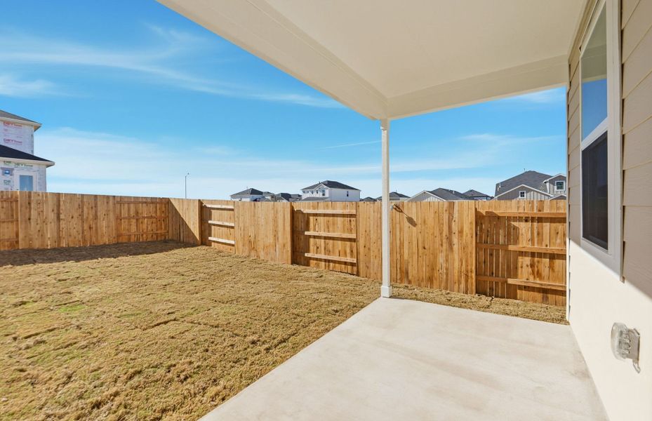 Exterior details and patio area of a home in Sunfield, Buda (Image 4).