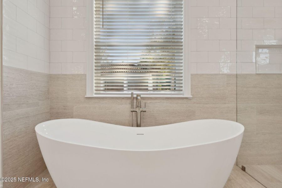 Furnished interior view inside a new home in , Jacksonville (Image 15).