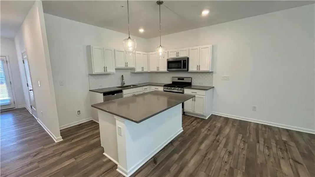 Furnished interior view inside a new home in Laurelwood, Douglasville (Image 3). Furnished interior view inside a new home in Laurelwood, Douglasville (Image 3).