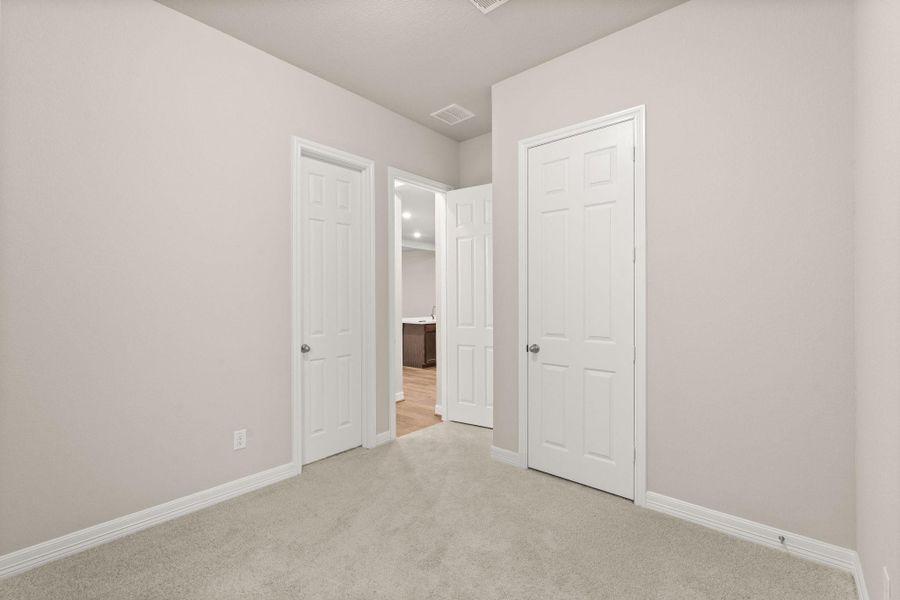 Sample product photo. Actual exterior and interior selections may vary by homesite. Photo may be virtually staged