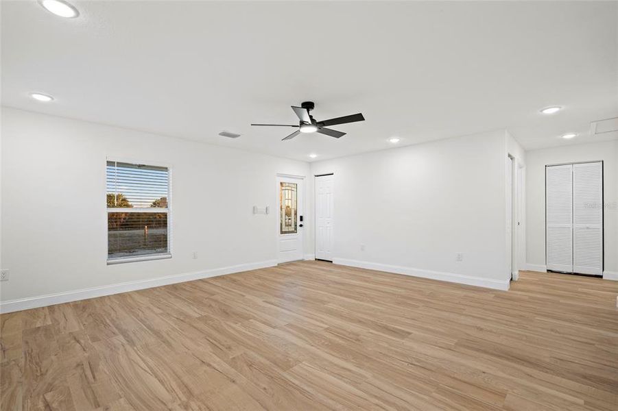 Spacious, unfurnished interior of a new home in , Okeechobee (Image 26).