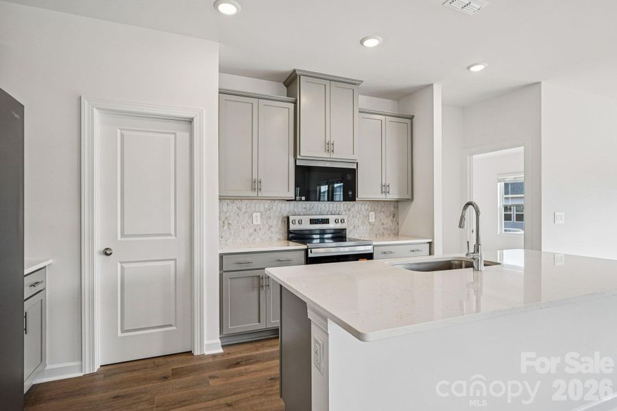 Photo is not of the actual home, but is an inspirational photo of builder’s model home and may depict options, furnishings, and/or decorator features that are not included