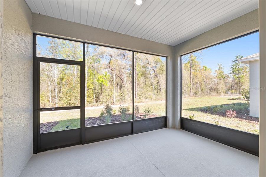 Exterior details and patio area of a home in , Ocala (Image 27). Exterior details and patio area of a home in , Ocala (Image 27).