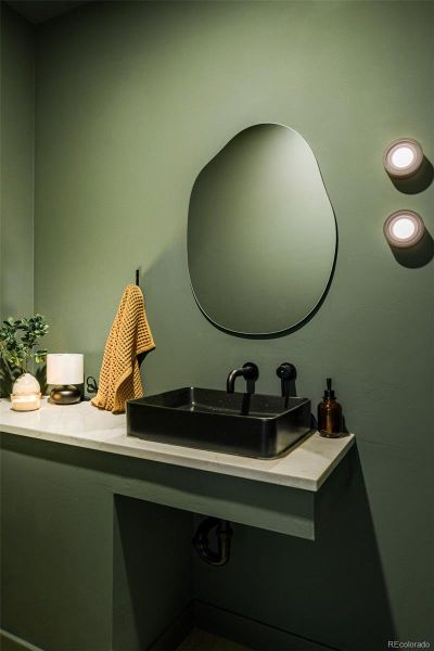 Image 35 of a home in .