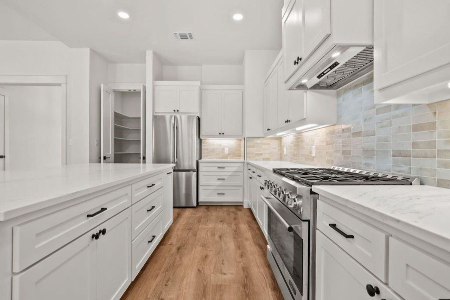 Furnished interior view inside a new home in , Weatherford (Image 17).