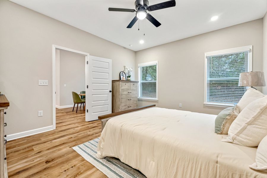 Furnished interior view inside a new home in Barton's Bend, Crestview (Image 44). Furnished interior view inside a new home in Barton's Bend, Crestview (Image 44).