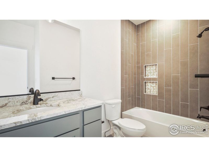 3/4 Ensuite in 2nd primary 3/4 Ensuite in 2nd primary