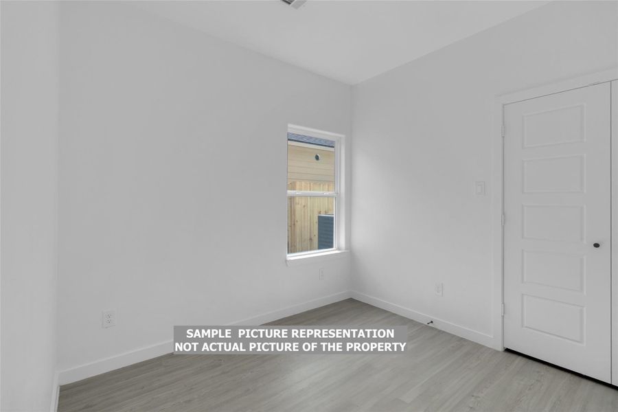 Spacious, unfurnished interior of a new home in , Willis (Image 20).