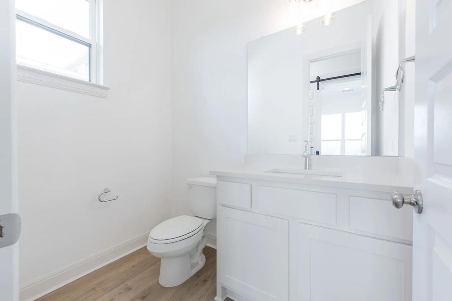 Sommerville H Half bath