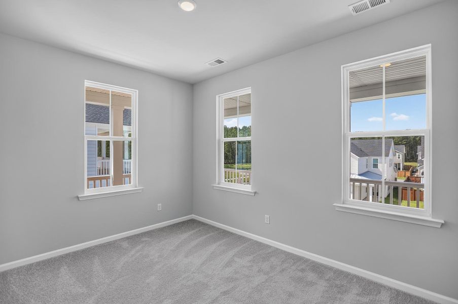 Spacious, unfurnished interior of a new home in Heron's Walk at Summers Corner, Summerville (Image 32). Spacious, unfurnished interior of a new home in Heron's Walk at Summers Corner, Summerville (Image 32).