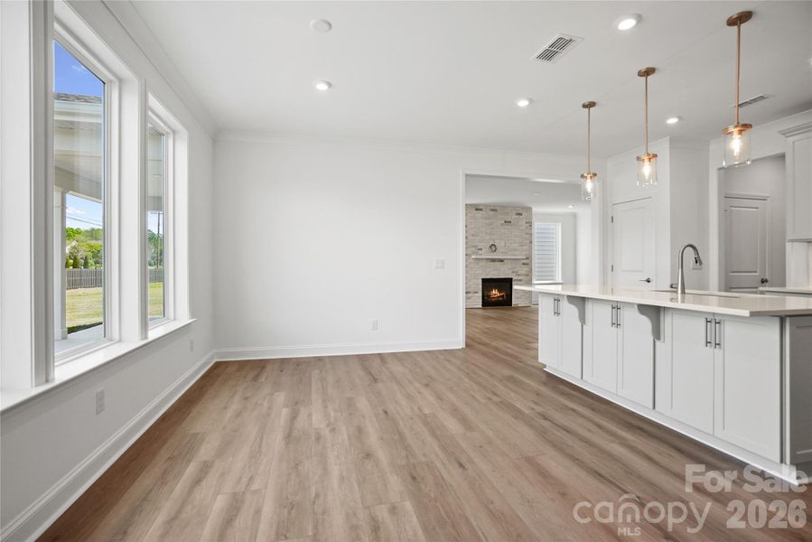Spacious, unfurnished interior of a new home in Parkside Crossing, Charlotte (Image 37).