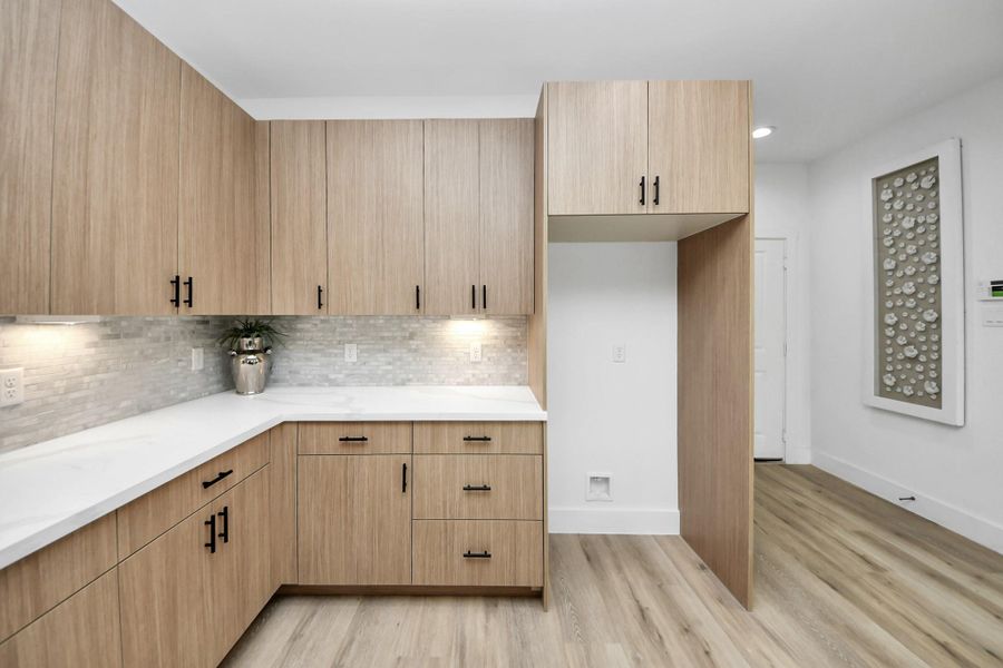 Kitchen Side Kitchen Side