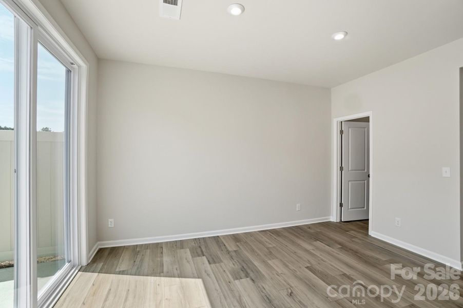 Spacious, unfurnished interior of a new home in Arbor Chase, Clover (Image 13). Spacious, unfurnished interior of a new home in Arbor Chase, Clover (Image 13).