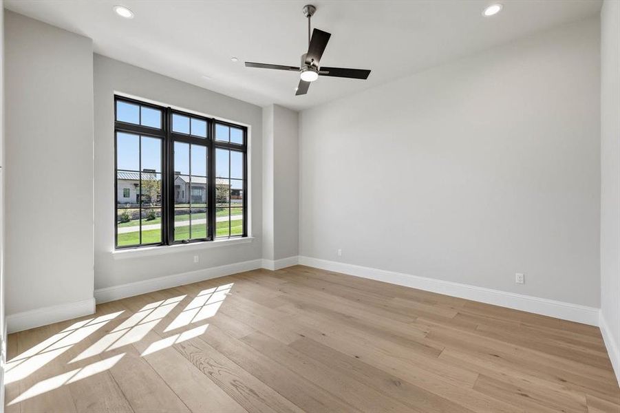 Spacious, unfurnished interior of a new home in , Bartonville (Image 22).