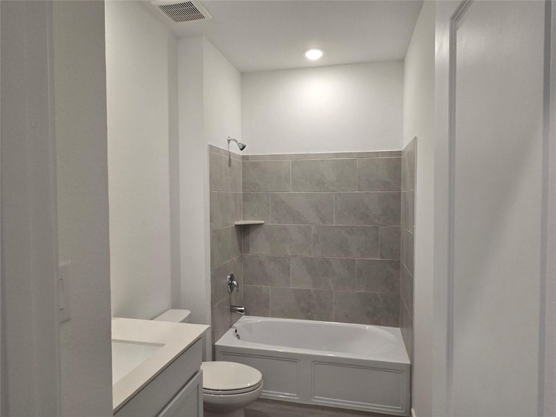 *Not actual home, pictures representative of same floor plan* *Not actual home, pictures representative of same floor plan*