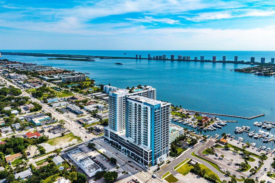 050-220LakeShoreDrive-1107-LakePark-FL-3 050-220LakeShoreDrive-1107-LakePark-FL-3