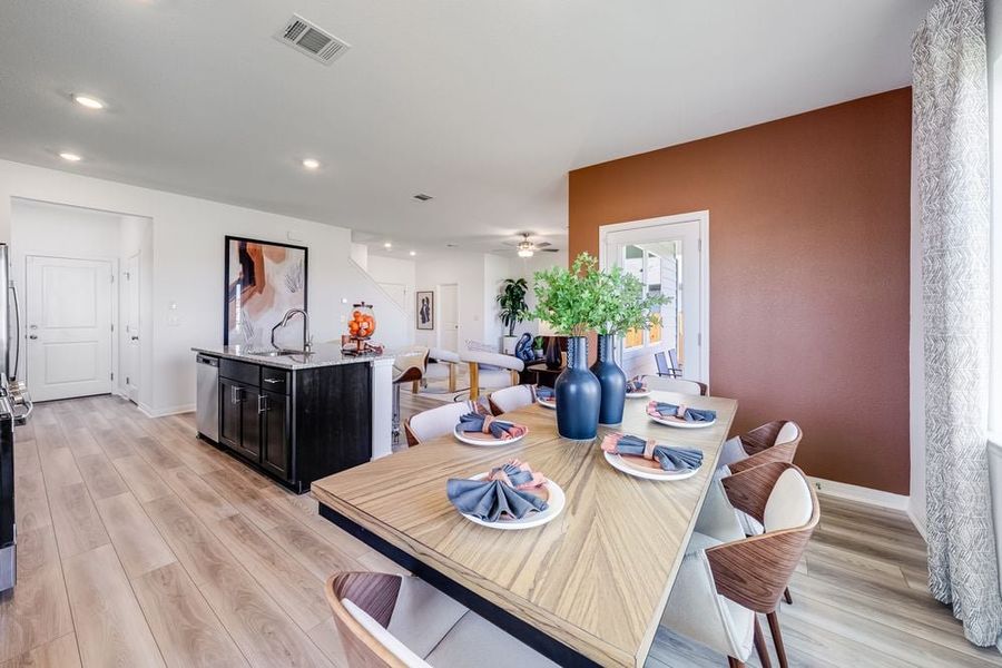 Representative furnished interior of a home built from the Kestrel by Taylor Morrison in Longview 40s, Del Valle (Image 5).