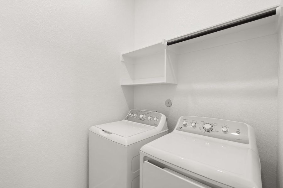 Close-up of interior finishes inside a home in Meridiana, Manvel (Image 18).