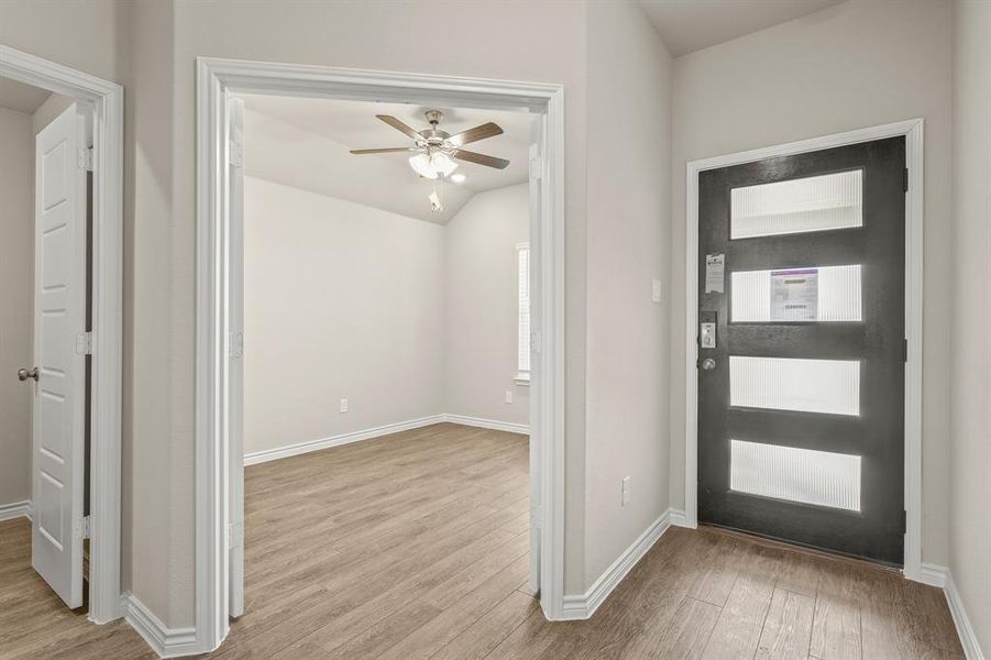 Spacious, unfurnished interior of a new home in Rocky Creek Crossing, Crowley (Image 35).