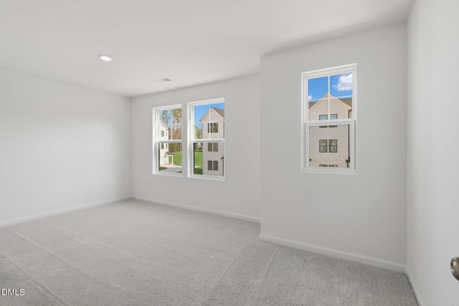 SUN_ElmGrove_Pic_Jackson_QMI_23_Bed3_2of SUN_ElmGrove_Pic_Jackson_QMI_23_Bed3_2of