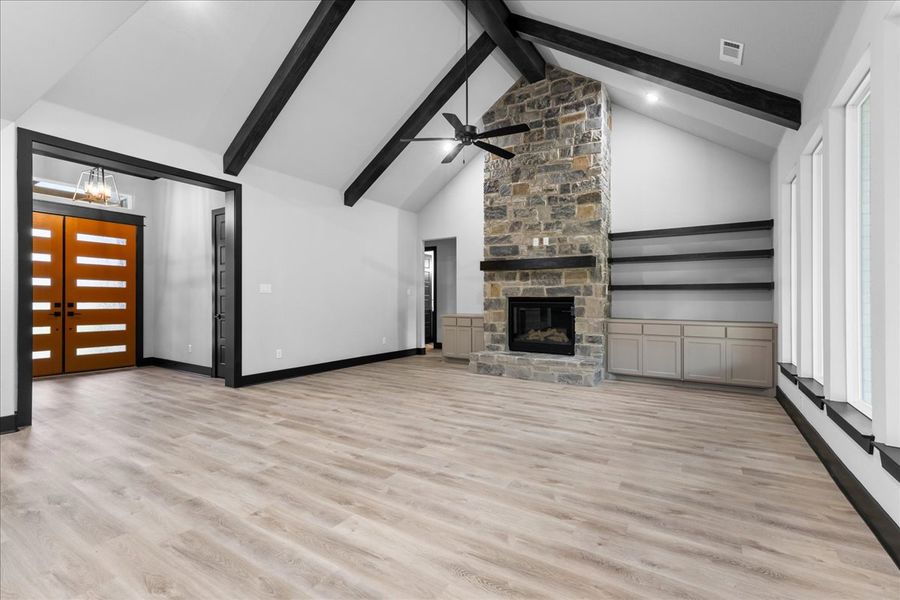 Image 35 representing the The Harper II by Doug Parr Custom Homes in Monarch Manor, Poolville, TX.