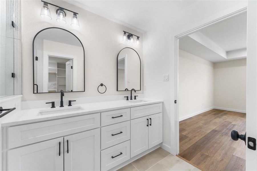 Furnished interior view inside a new home in , Dallas (Image 7).