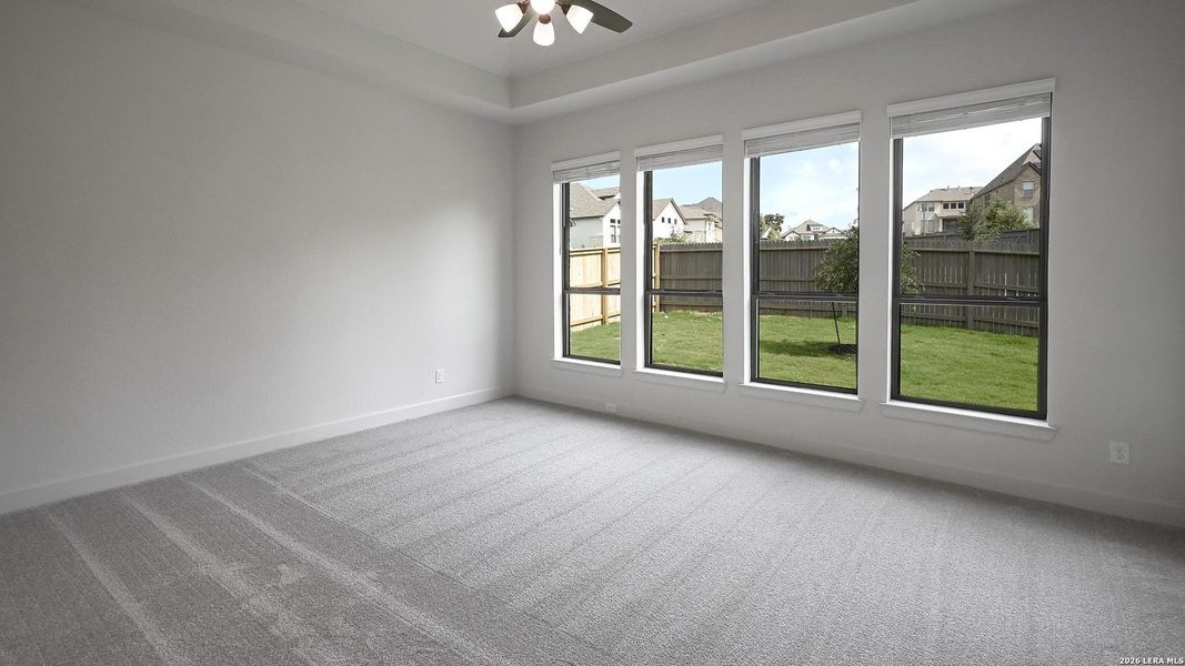 Spacious, unfurnished interior of a new home in Kinder Ranch, San Antonio (Image 17).