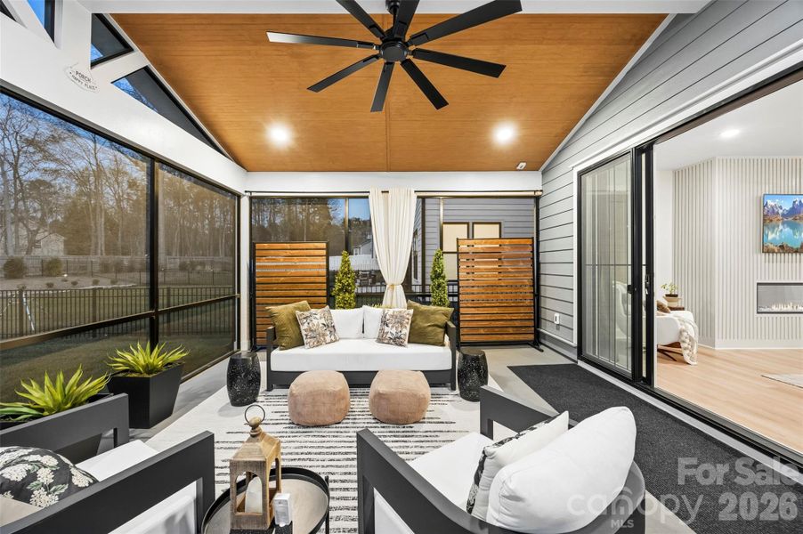 19 X 16 Screened in patio. 19 X 16 Screened in patio.