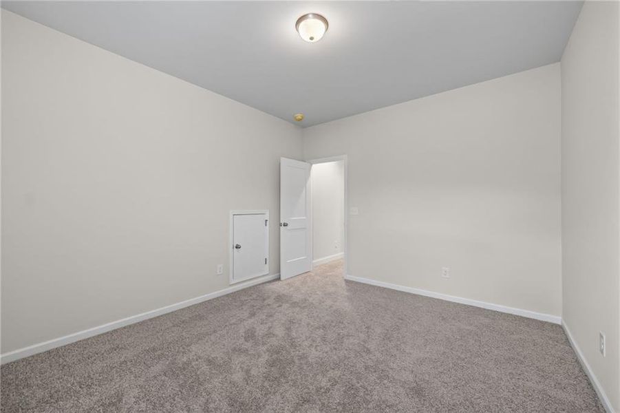 Spacious, unfurnished interior of a new home in , Loganville (Image 39).
