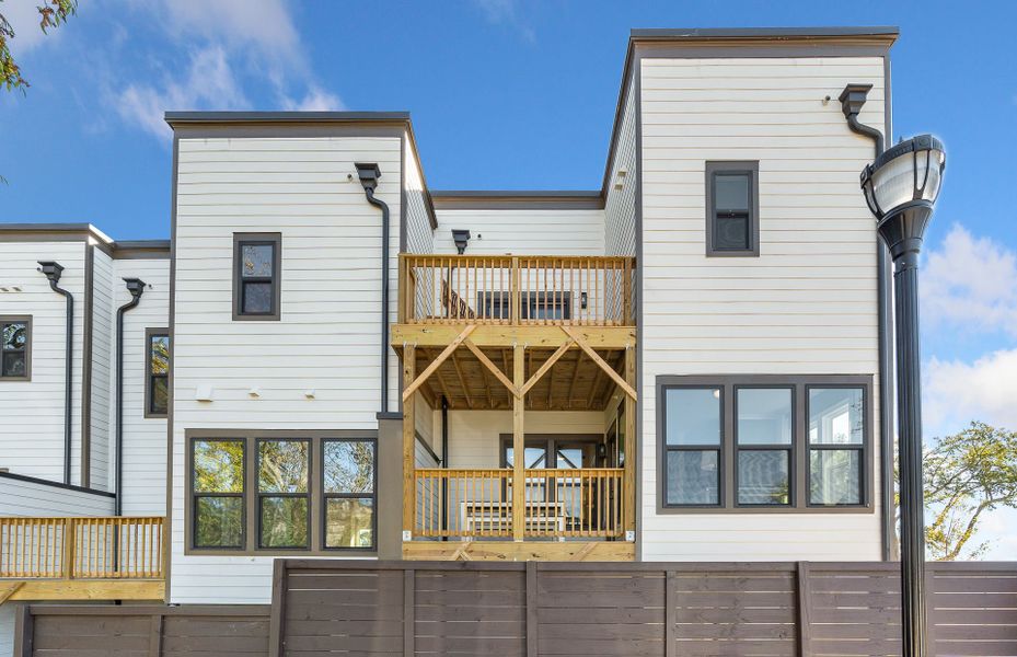 Exterior details of a home in Altus at The Quarter, Atlanta (Image 4).