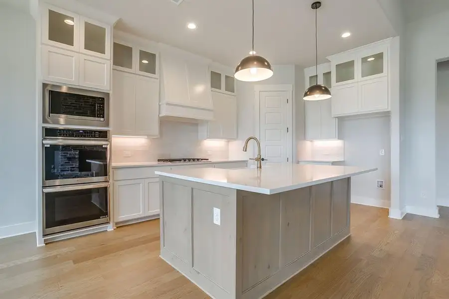 Furnished interior view inside a new home in Peaks at Lone Elm, Waxahachie (Image 12).