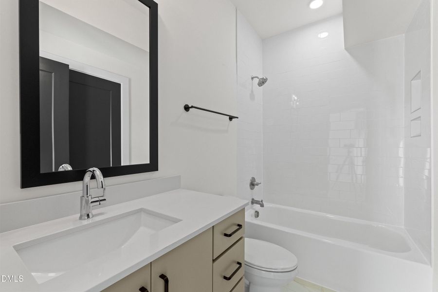 19-512 Gordon St, 901 _0538