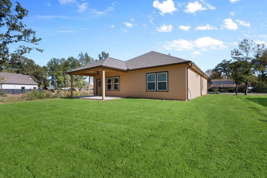 Exterior details and patio area of a home in , Livingston (Image 2).