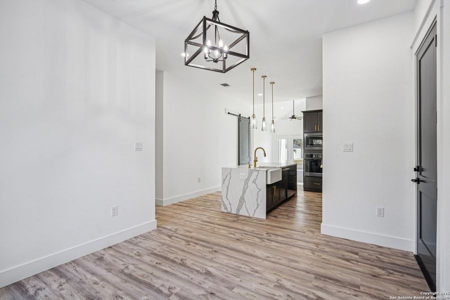 Spacious, unfurnished interior of a new home in , Kerrville (Image 26).