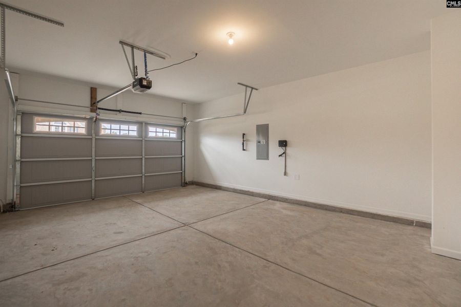 Spacious, unfurnished interior of a new home in Beach Forest, Sumter (Image 22). Spacious, unfurnished interior of a new home in Beach Forest, Sumter (Image 22).