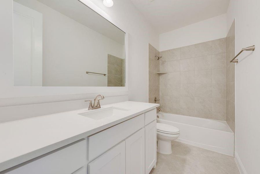 Furnished interior view inside a new home in Prairie Ridge, Midlothian (Image 5). Furnished interior view inside a new home in Prairie Ridge, Midlothian (Image 5).