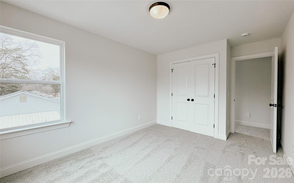 Spacious, unfurnished interior of a new home in , Harrisburg (Image 27).