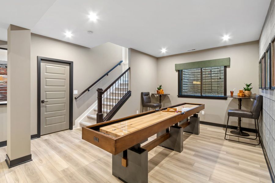 Representative furnished interior of a home built from the Huxley by Fischer Homes in Veranda Manor, Canton (Image 39).
