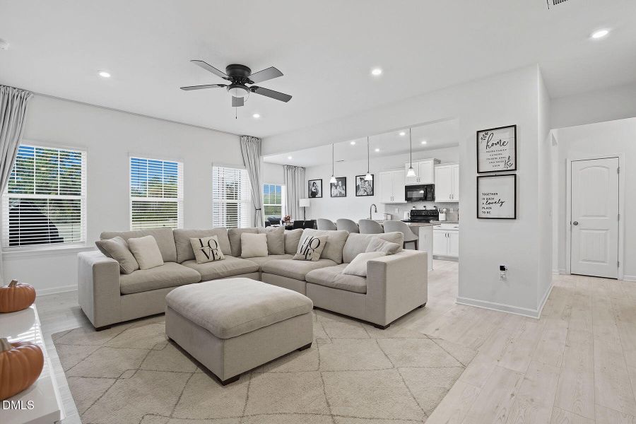 8-web-or-mls-94 Bonnie Girl Ct-44