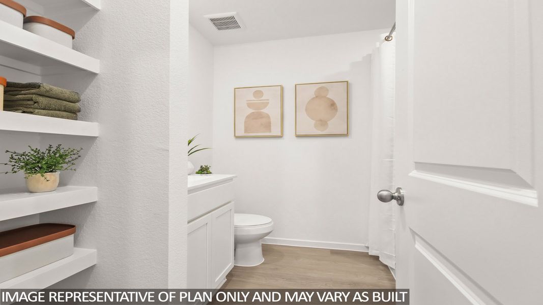 Representative furnished interior of a home built from the X40H by D.R. Horton in Medina, Dayton (Image 18).