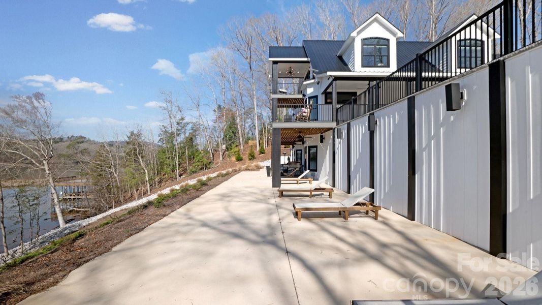Outdoor Living Area To Entertain