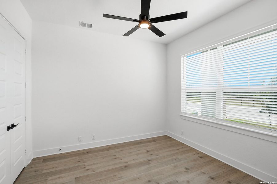 Spacious, unfurnished interior of a new home in Prominence Urban, San Antonio (Image 44).