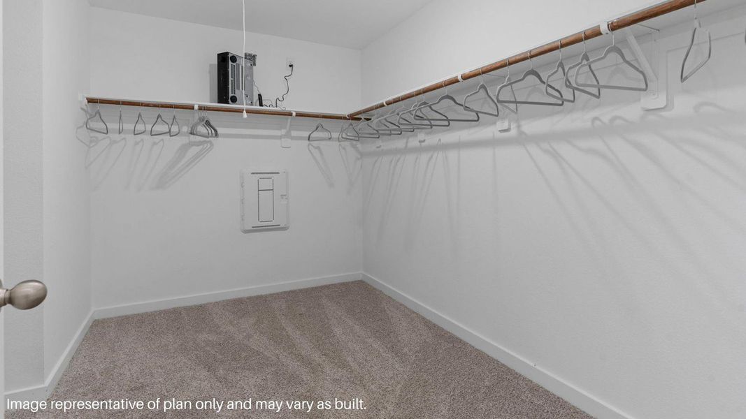 Spacious, unfurnished interior of a new home in Caldwell Crossing, Iowa Colony (Image 21).