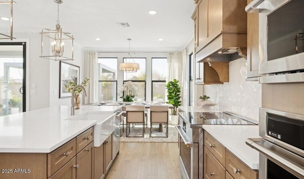 172752_Honeysuckle Trail_Hampton_Kitchen 172752_Honeysuckle Trail_Hampton_Kitchen