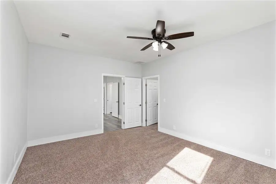 Spacious, unfurnished interior of a new home in , Brownwood (Image 10).