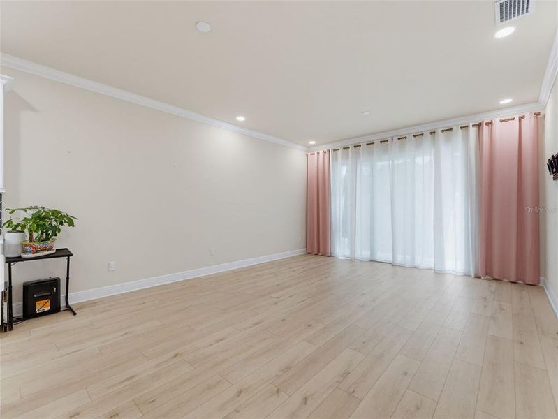 Spacious, unfurnished interior of a new home in , Clearwater (Image 30).