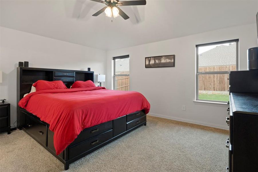 Furnished interior view inside a new home in , Saginaw (Image 15).