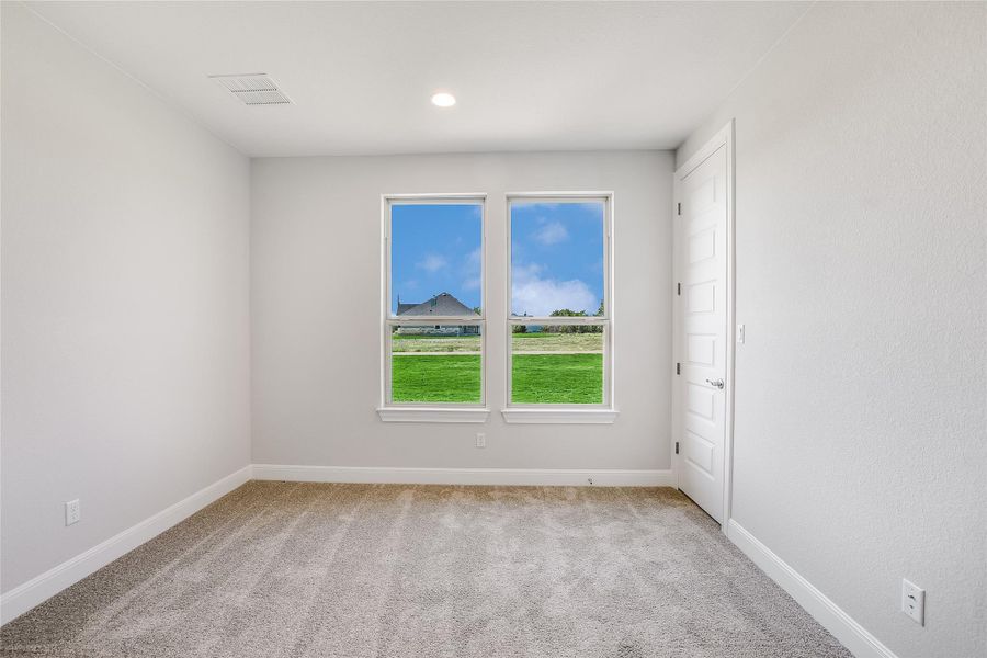 Spacious, unfurnished interior of a new home in , Burnet (Image 19).